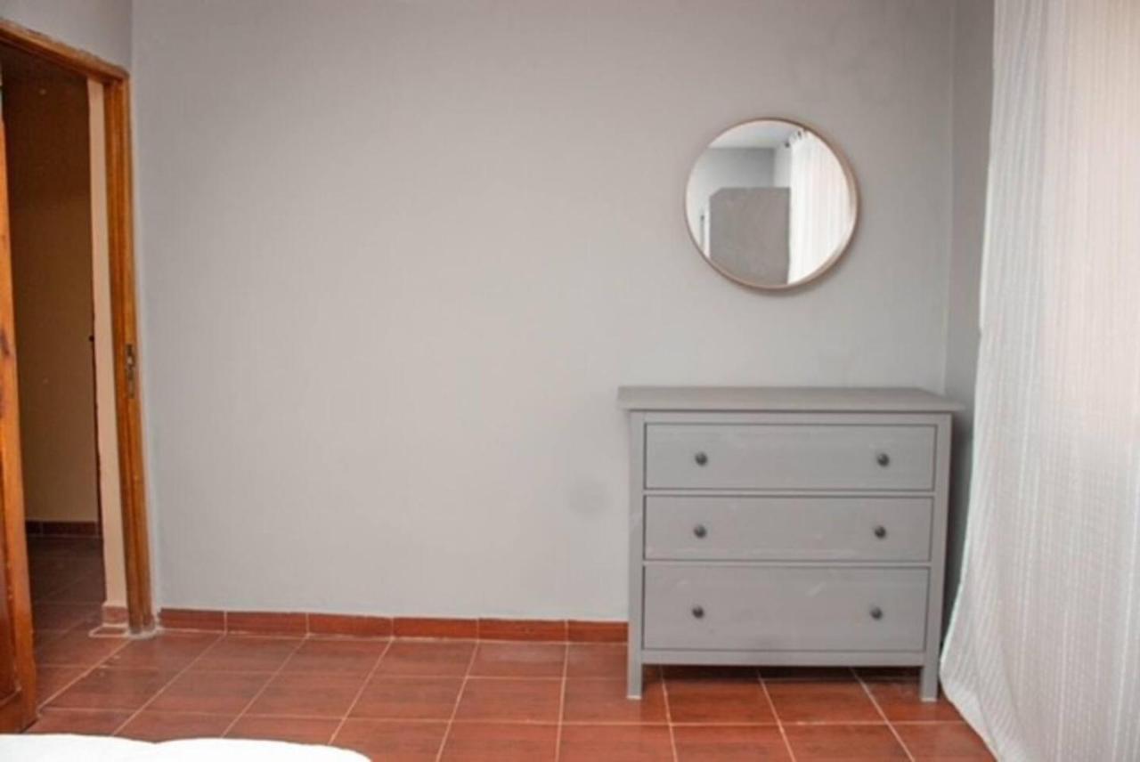 Fully Aircondition 3Bed Villa- A C- Wifi- Hotwater Freetown Exteriér fotografie