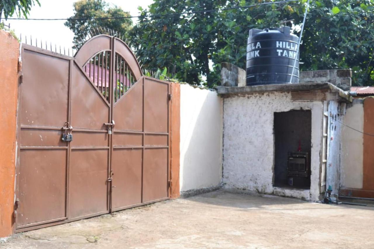 Fully Aircondition 3Bed Villa- A C- Wifi- Hotwater Freetown Exteriér fotografie